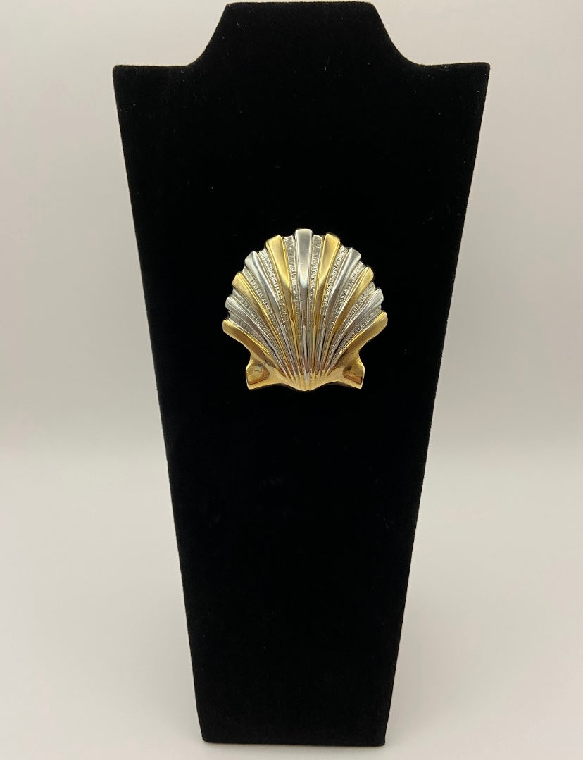 Vintage Shell oro / broche de tono plateado