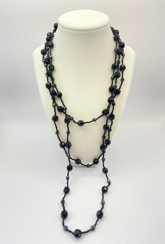 Versatile Black Necklace