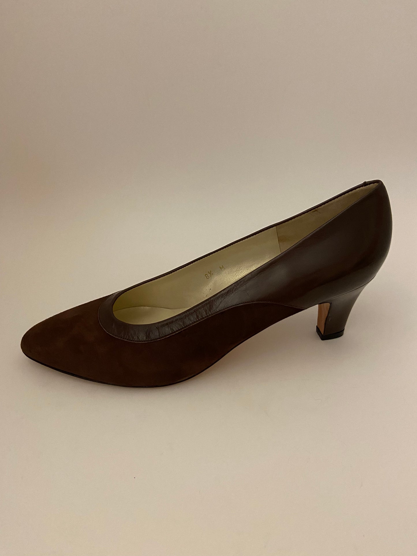 Zapatos de tacón marrones vintage
