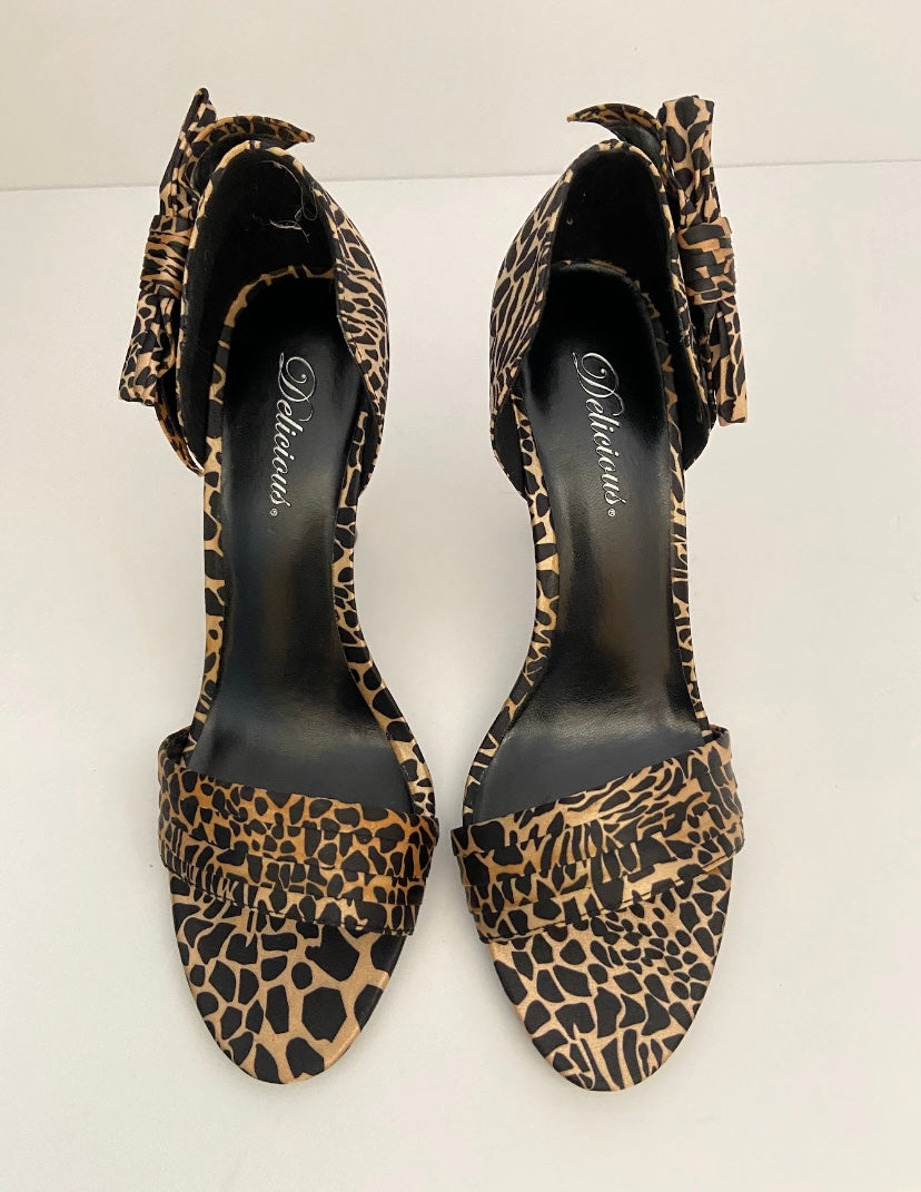 Leopard Bow Heels
